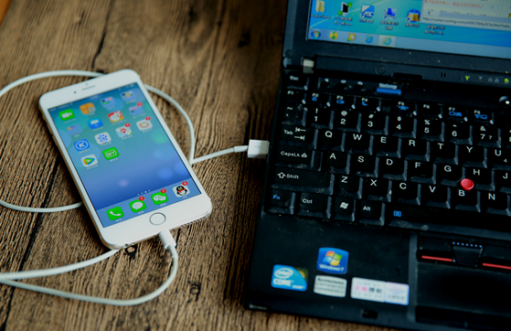 <b>标题：电话卡骚扰短信揭秘：如何应对与防范</b>